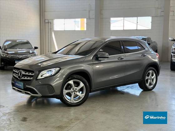 MERCEDES-BENZ GLA 200 1.6 CGI FLEX STYLE 7G-DCT